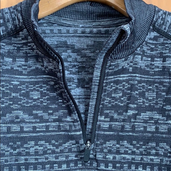 Lululemon Long Sleeved Top - Picture 4 of 6